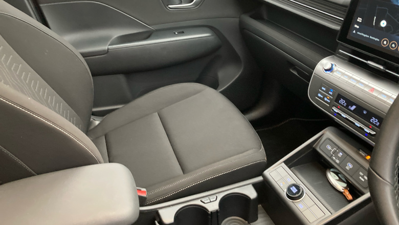 Hyundai KONA 115kW Advance 48kWh 5dr Auto Electric Hatchback